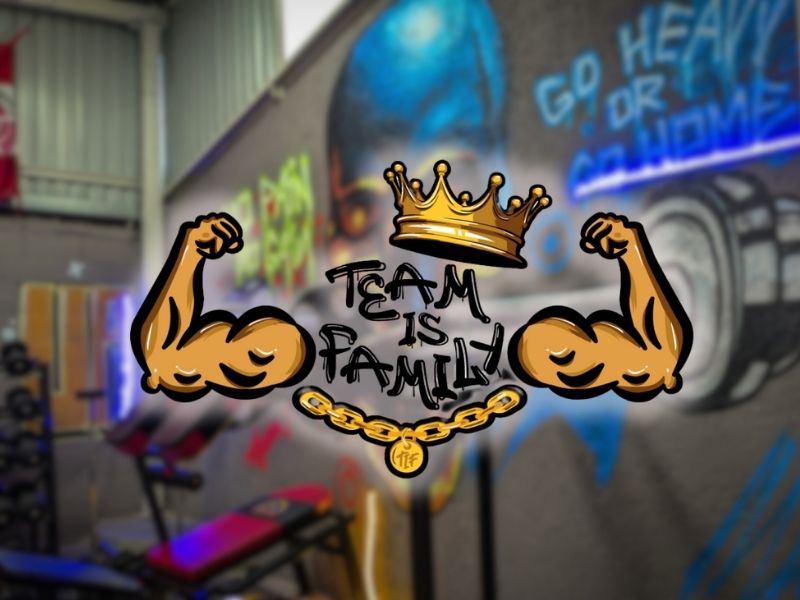 Equipo de Team is Family